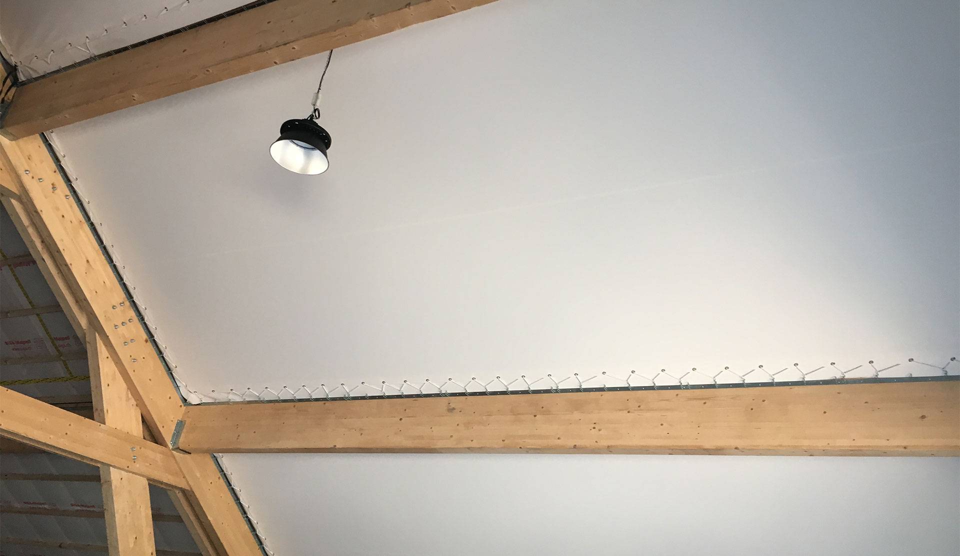 Faux plafond - Toile suspendue